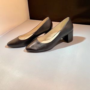Cole Haan signature pumps